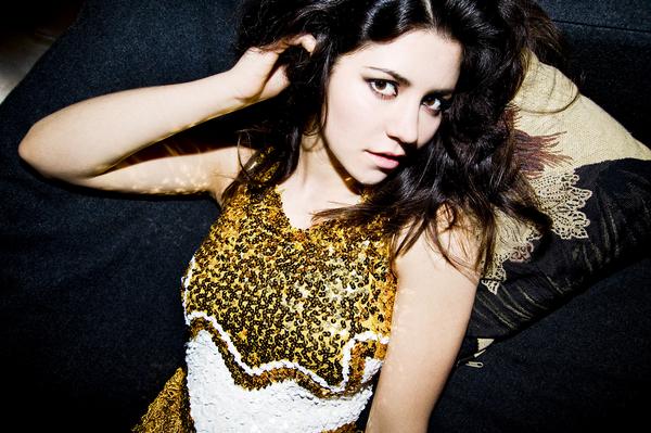 Marina And The Diamonds — Hollywood (новое видео)